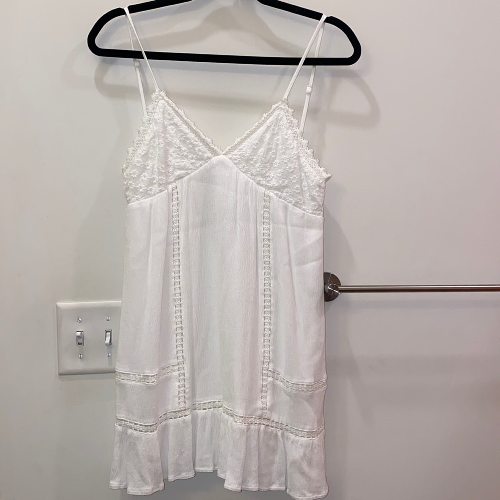 White floral mini dress